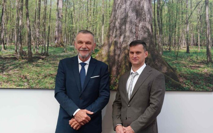 HRVATSKE ŠUME- narodno-hr