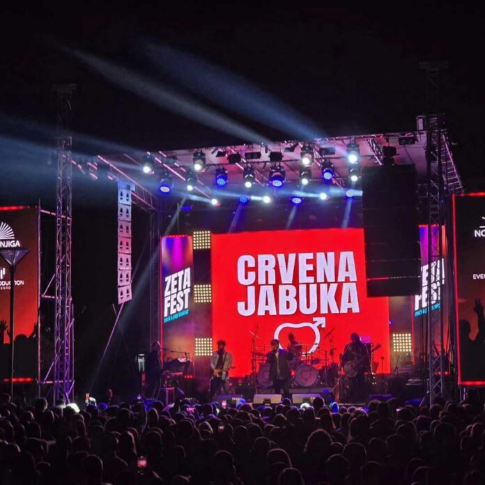 crvena jabuka- narodno-hr