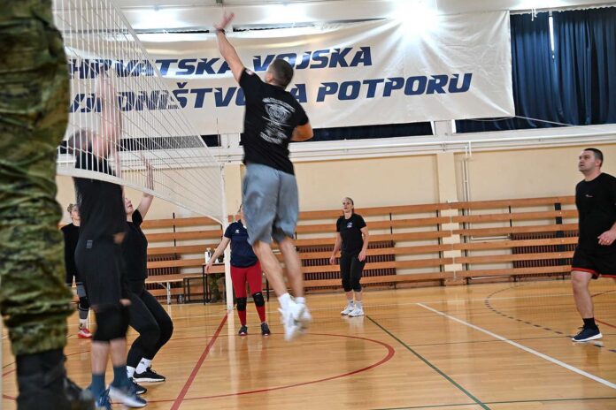 MORH-bozicni turnir-narodno-hr