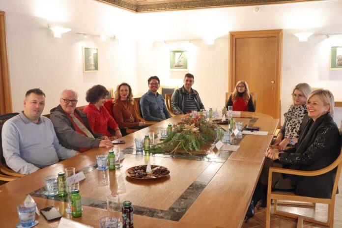 Rijeka-nacionalne manjine-narodno-hr