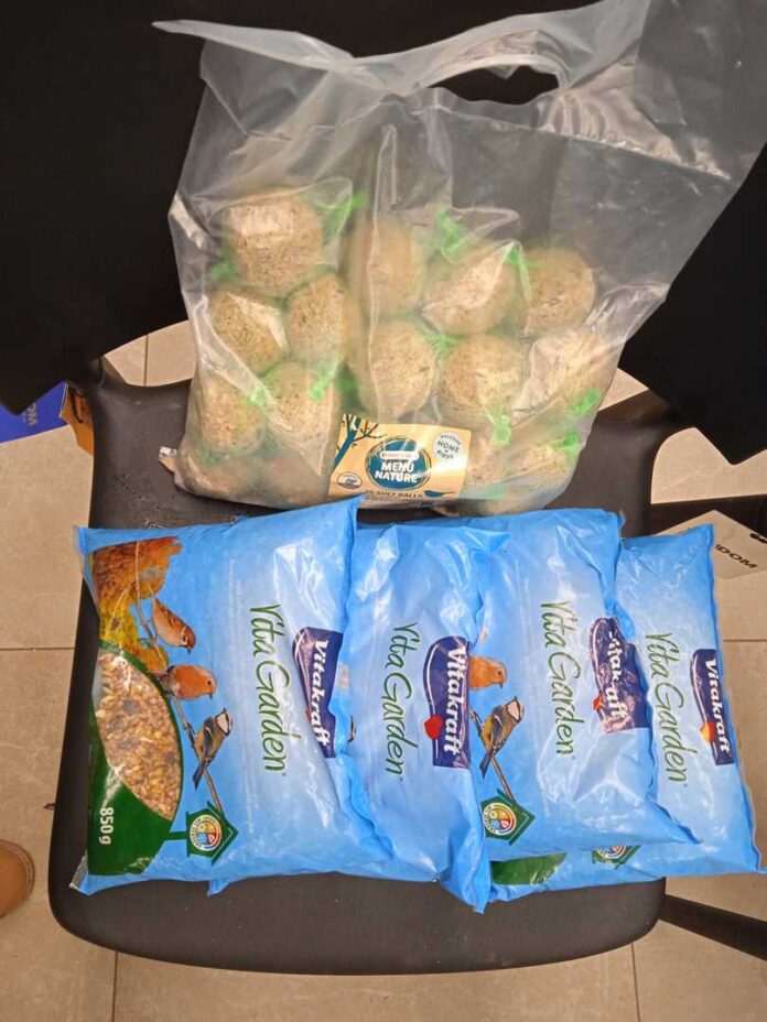 hrana za ptice - JU za zaštitu prirode OBŽ -narodno-hr