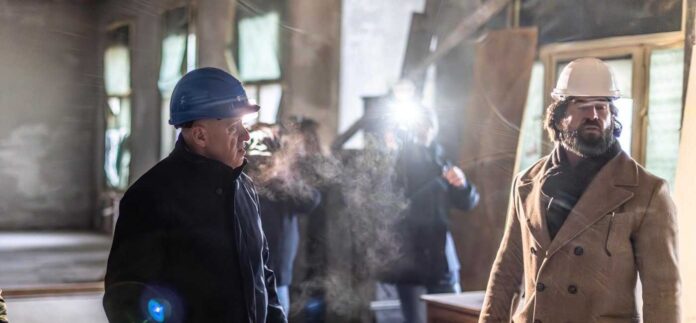 Na licu mjesta-narodno-hr