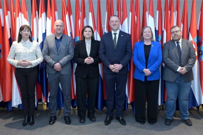 Iranski ministar-narodno-hr