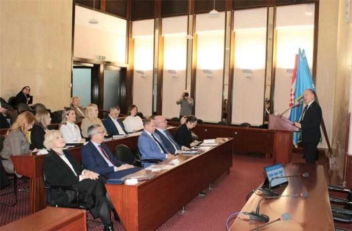 Primorsko-goranska-narodno-hr