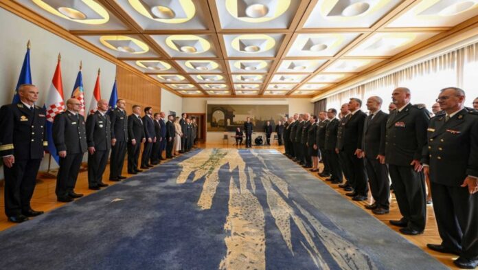 Ured predsjednika-narodno-hr