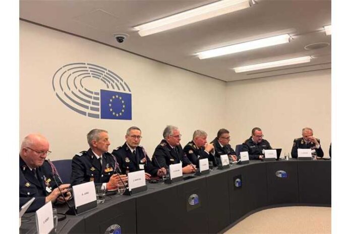 Vatrogasna zajednica-narodno-hr