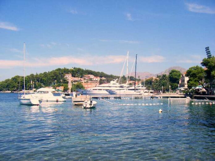 CAVTAT-narodno-hr