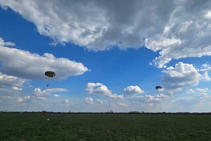 Specijalci-narodno-hr