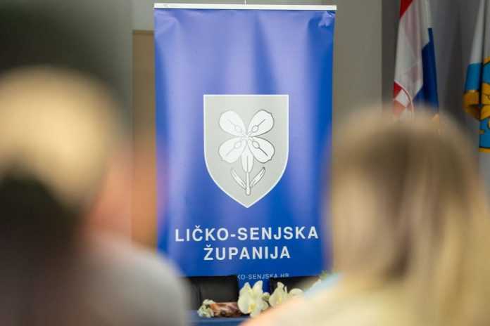 Ličko senjska-narodno-hr