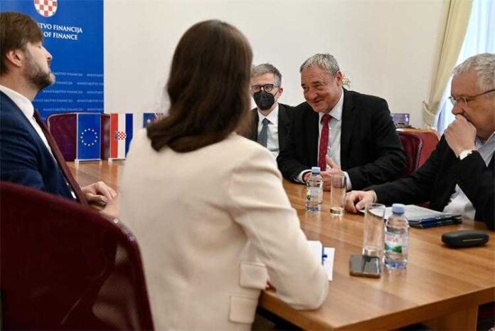 Ministar financija- gosp. suradnja-narodno-hr