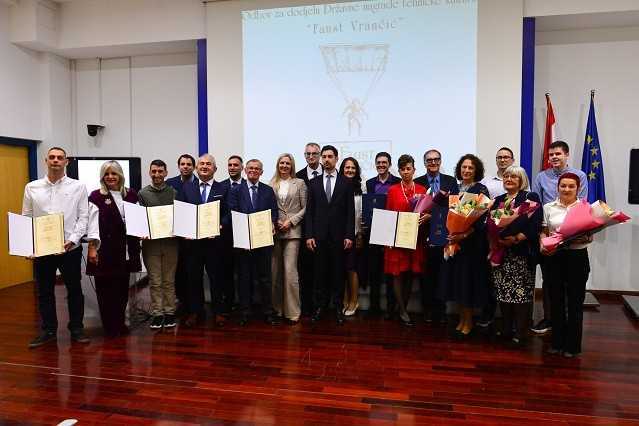 nagrade Faust Vrančić-narodno-hr