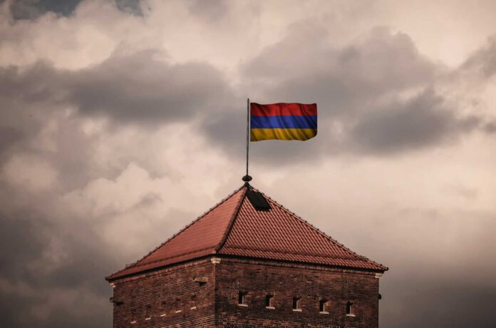 Armenija-narodno-hr