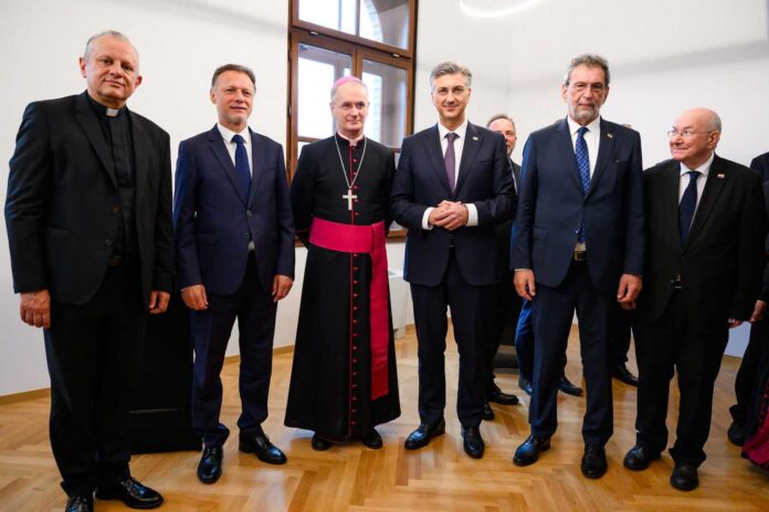 Hrvatsko katoličko sveučilišt-narodno-hr