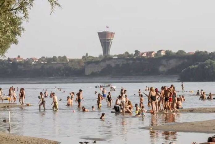 Vukovarska Ada-narodno-hr