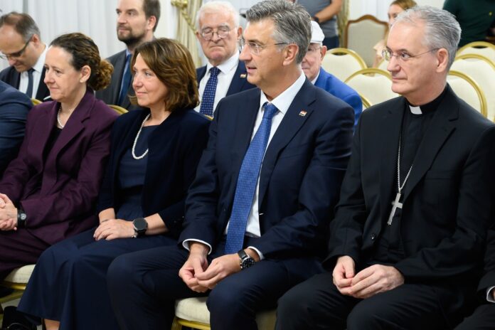 Vlada- crkva-narodno-hr